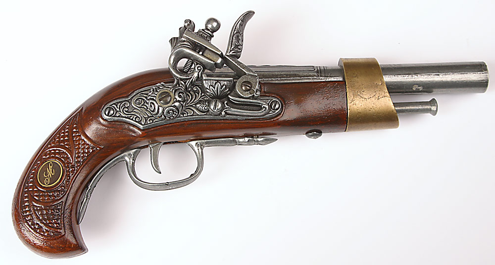 foto pistole s kesadlovm zmkem - proveden bronz